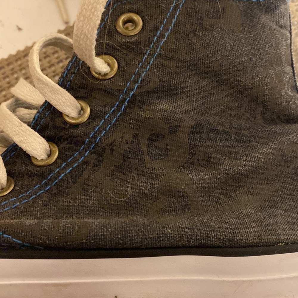 ⭐️⭐️HOST PICK⭐️⭐️ Airwalk high tops - Picture 3 of 4